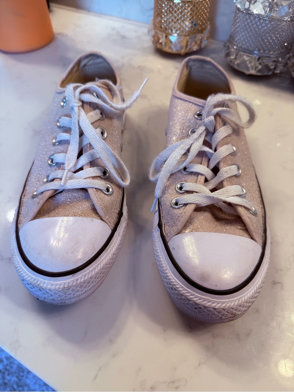 Converse Low-Top Glitter Lace-Up Sneakers — Light Pink